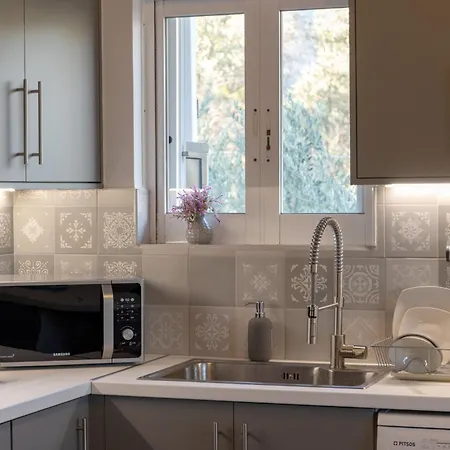 Josefine - With Private Pool And Parking * Politiká