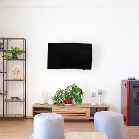 Josefine - With Private Pool And Parking Villa Politiká