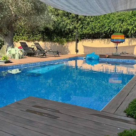 Villa Josefine - With Private Pool And Parking Politiká